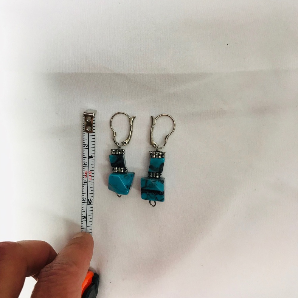 Earrings - Picture 4 of 7